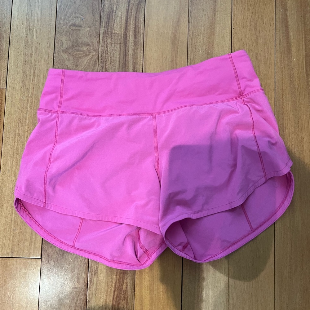Like new lululemon athletica sonic Pink size 6 Shorts